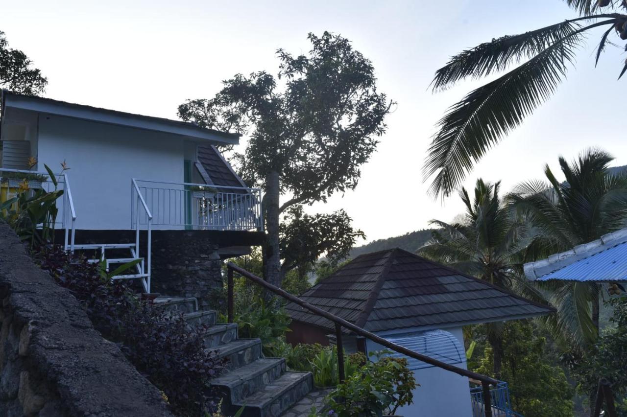 Ling & Louie'S Mountain Villa Mayong Buitenkant foto